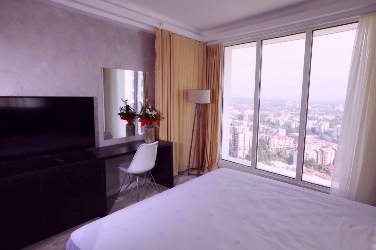 סקופיה 33Rd Floor Luxury Apartment Spa & Fitness מראה חיצוני תמונה
