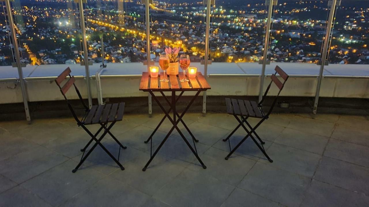 סקופיה 33Rd Floor Luxury Apartment Spa & Fitness מראה חיצוני תמונה